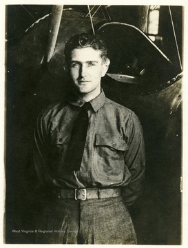 Postcard portrait of Lt. Louis Bennett, Jr. 