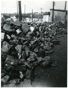 Piles of Jackhorn 5 inch block coal. 