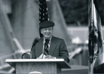 'Actor Don Knotts played the starring role at a dedication ceremony in his behalf last fall when his Morgantown hometown named a new roadway in his behalf. Knotts grew up in Morgantown and graduated from West Virginia University in 1948 with a degree in theatre. 